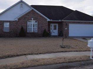 2202 W Sunset Dr, Rogers, AR 72756
