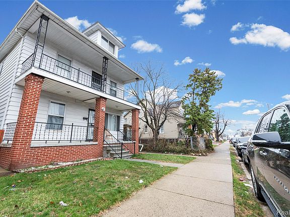 4th image of 11412 McDougall St