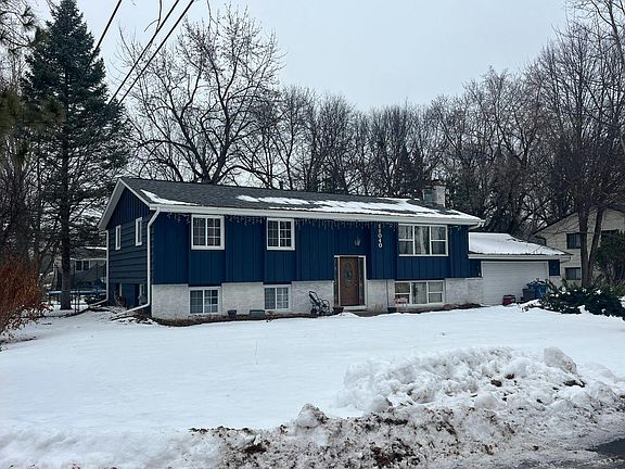 3rd image of 11040 Stanley Rd