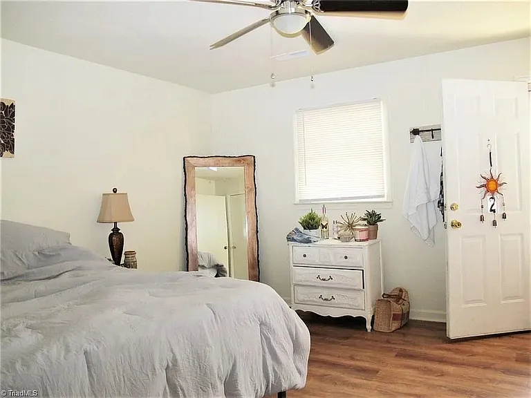 5550 Davis Rd #3 — Photo 2
