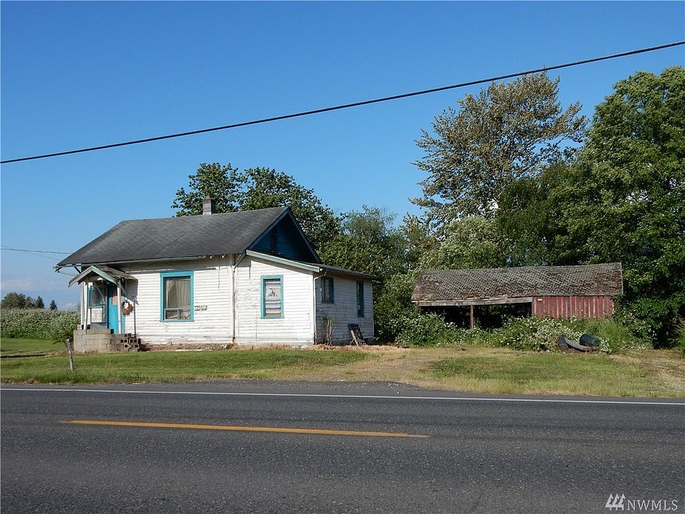 2nd image of 804 Nooksack Ave