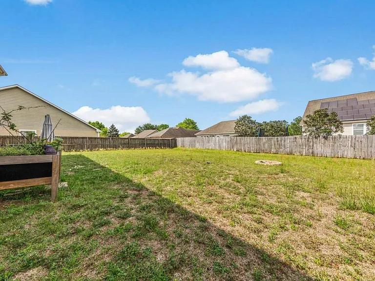 313 Scotch Pine Ln — Photo 37