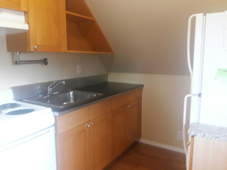1st image of 40 Chickadee Ln #2