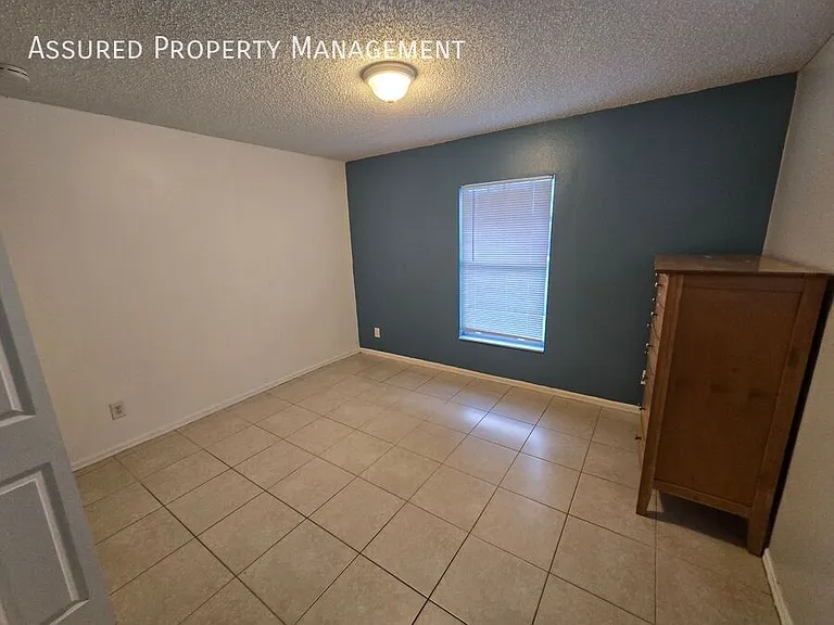 2048 Cypress Bay Blvd — Photo 15