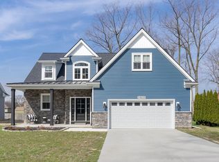 39233 Chart, Harrison Township, MI 48045