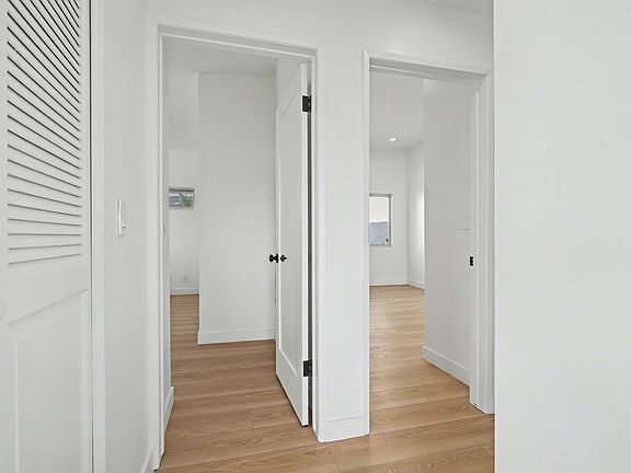 2nd image of 1454 Monterey Blvd #H