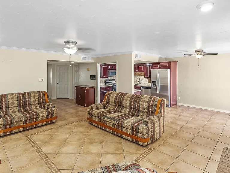 150 Silver Shadow Dr #D — Photo 5