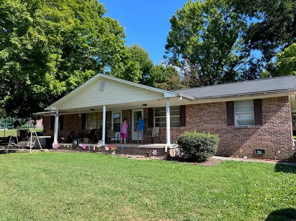 308 W Broadway St, Rogersville, TN 37857