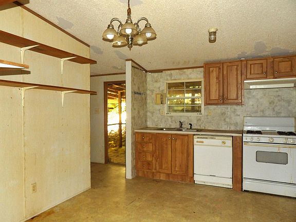 5th image of 10918 Country Corner Rd