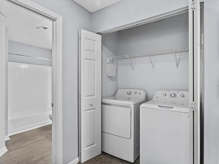 Bristol Creek Apartment Homes — Photo 11