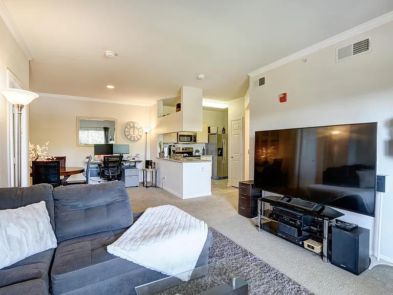 701 Gibson Dr #835 — Photo 4