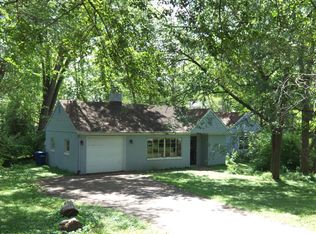 935 Middleton Ave, Lisle, IL