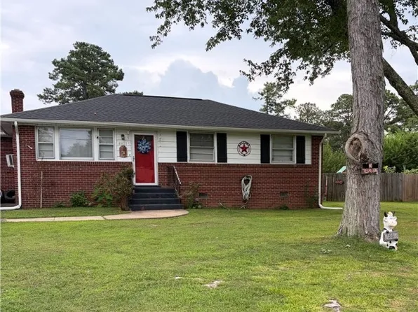 4431 Belmar Dr, North Chesterfield, VA 23234