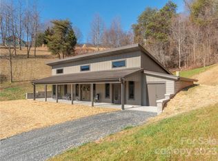 689 S Turkey Creek Rd, Leicester, NC 28748