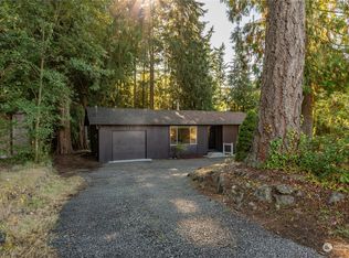 7637 NE Harbor View Dr, Poulsbo, WA 98370