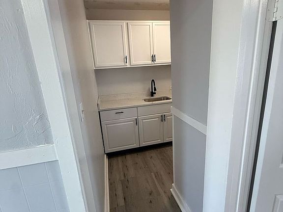 3rd image of 114-116 Charlton St #116-3F