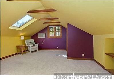 5th image of 937 Lombard Ave