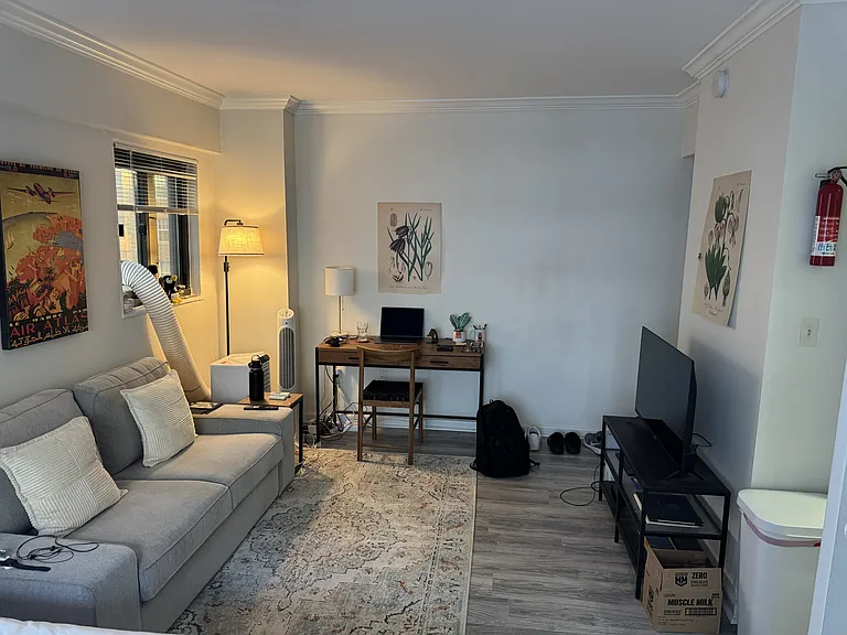 2141 I St NW #707 — Photo 3