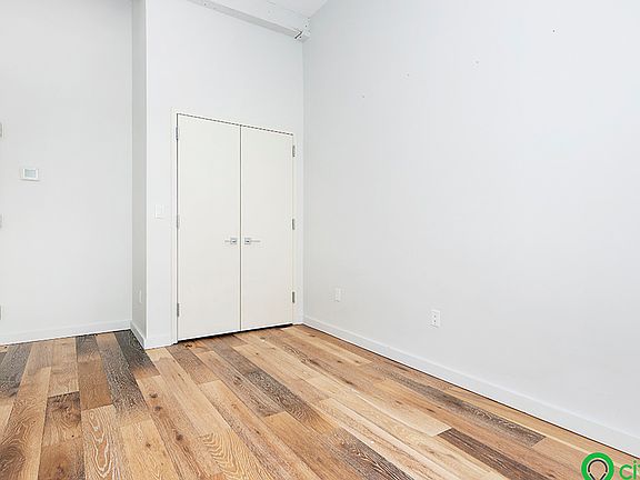 4th image of 945 Bergen St #333
