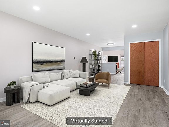 4th image of 22 Argyle Ave