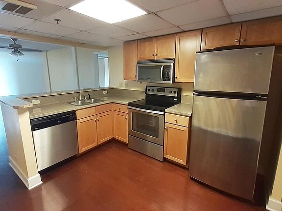 5th image of 151 E Washington St #4119