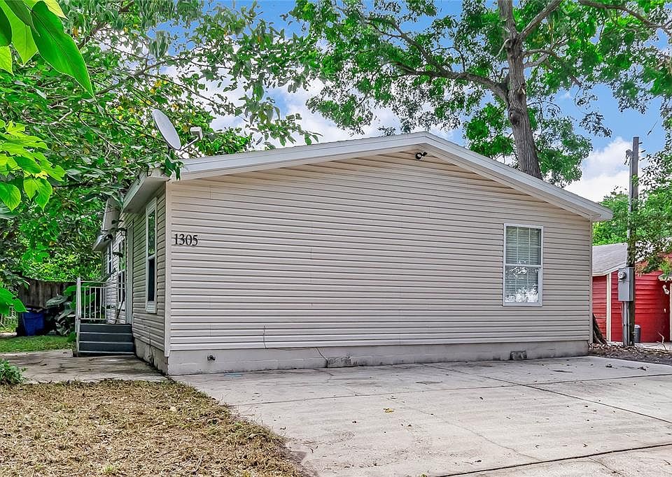 1st image of 1305 GROVELAND AVENUE