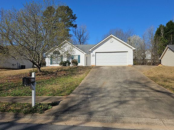 2nd image of 4037 Monarch Dr