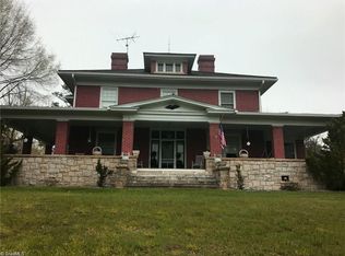 132 Old Town Ln, Siloam, NC 27047