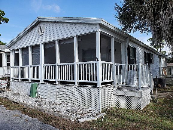 2nd image of 36148 Citrus Blvd