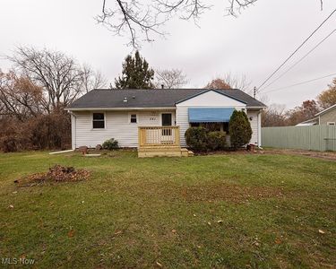321 W River Rd N, Elyria, OH, 44035