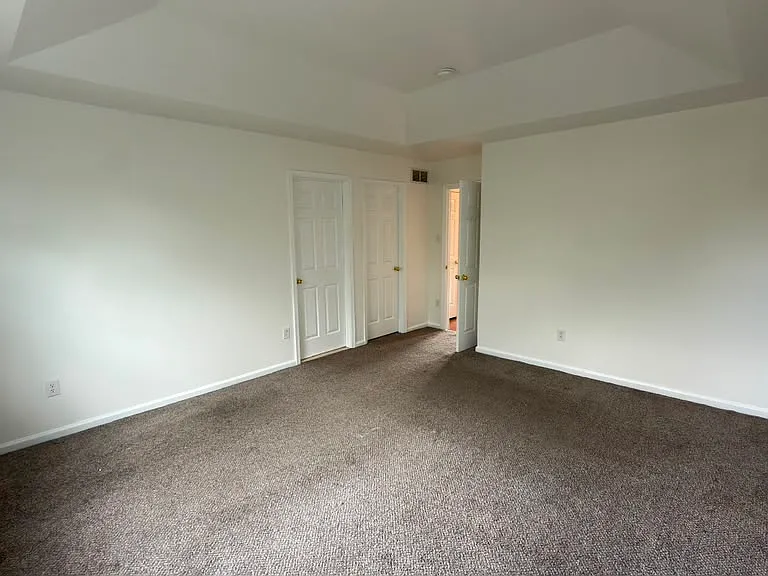 1071 King Way — Photo 15