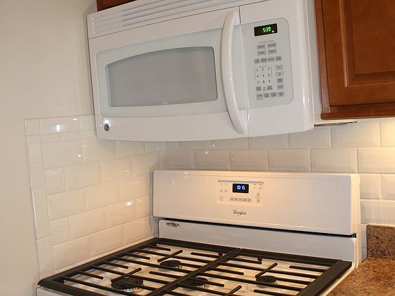 4th image of 29 Kenna Dr