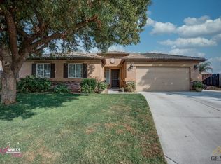 12110 Hill Country Dr, Bakersfield, CA 93312