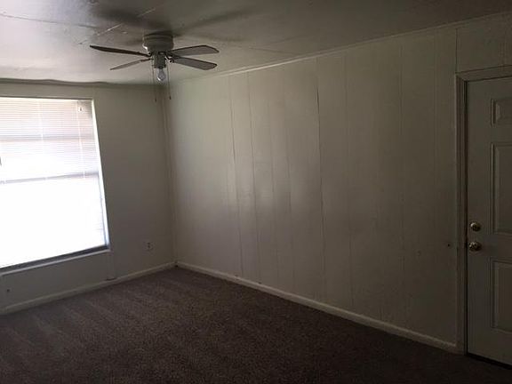 4th image of 2804 Rebel Dr