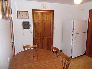 5th image of 186 Kingston St