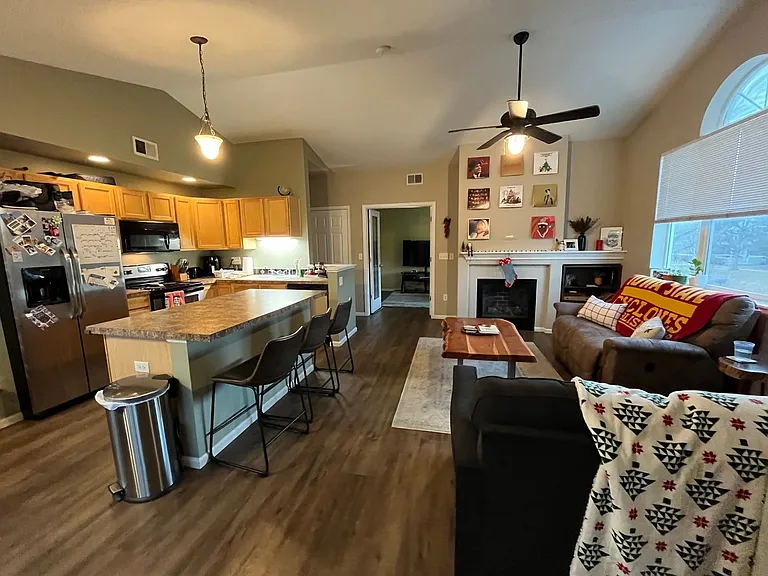 1935 Grays Peak Dr #203 — Photo 3