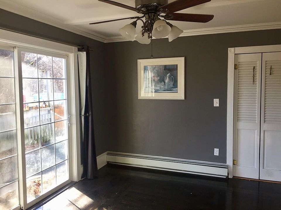 2nd image of 118 Main St