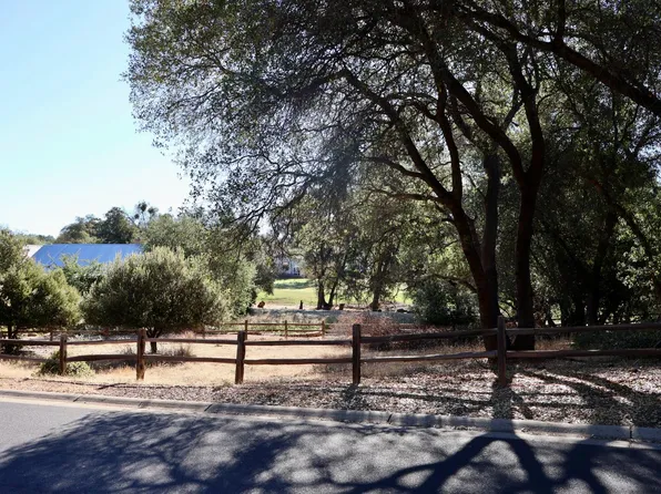 285 Smith Flat Rd, Angels Camp, CA 95222
