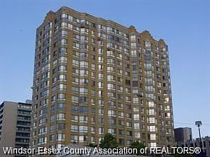 75 Riverside Dr E #1706