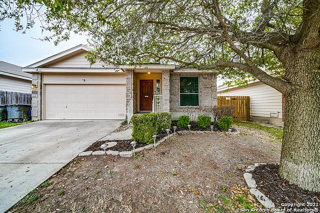 1st image of 526 Coral Hbr