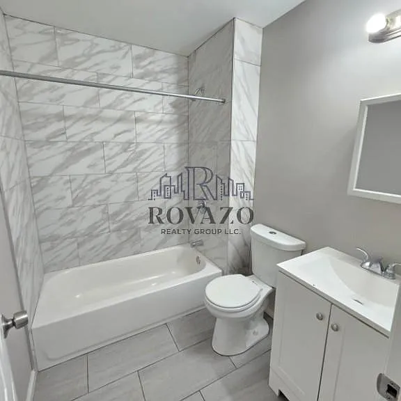 298 Halsted St #1 — Photo 6