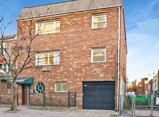 2653 28th St, Astoria, NY 11102