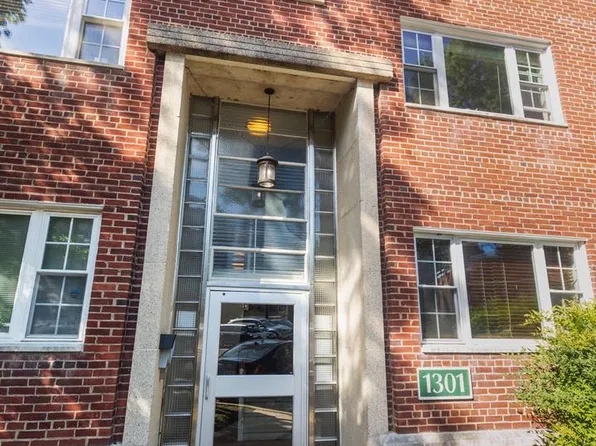 1301 N Ode St APT 114, Arlington, VA 22209