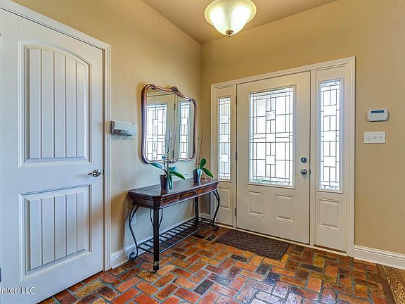 4th image of 13276 Sandy Brook Dr