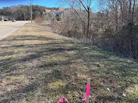 3rd image of 057.04 Gists Creek Rd