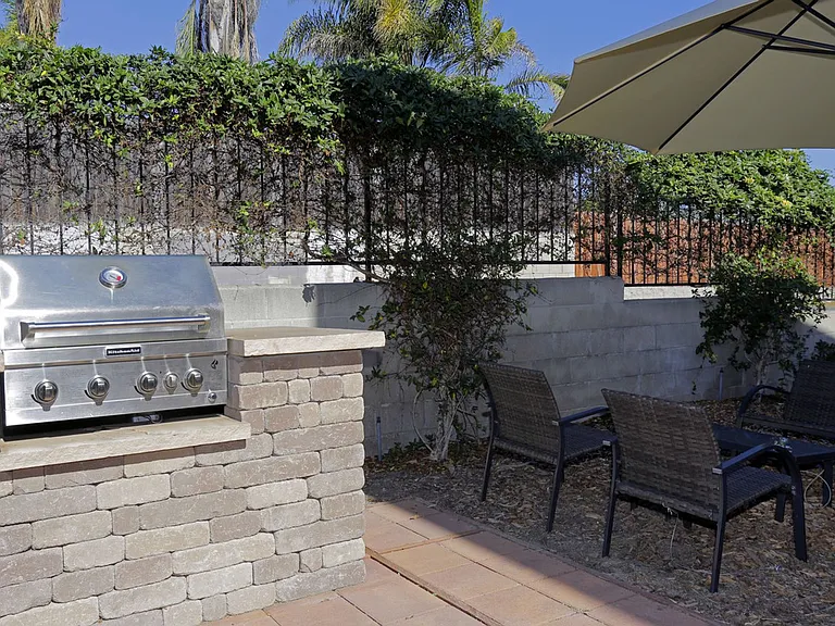 Terra Oceanside — Photo 10