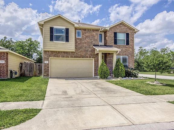 3rd image of 17427 Sterling Stone Dr