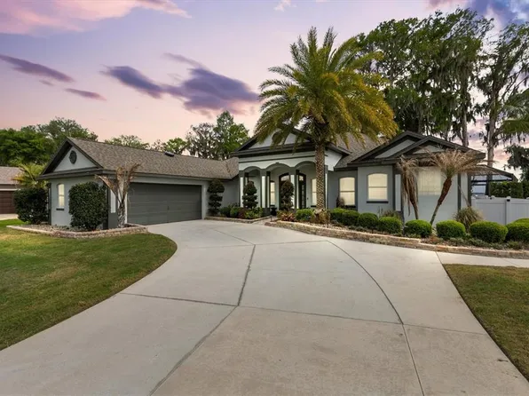 12114 Eagle Point Ct, Leesburg, FL 34788