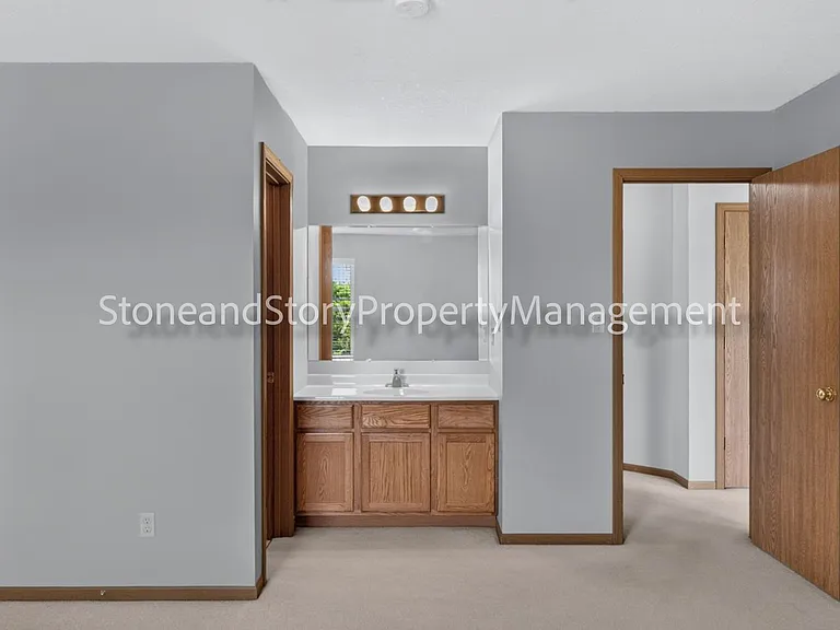 6926 SW 17th St — Photo 18