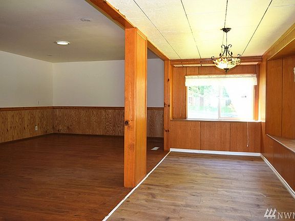 3rd image of 9802 116th St E